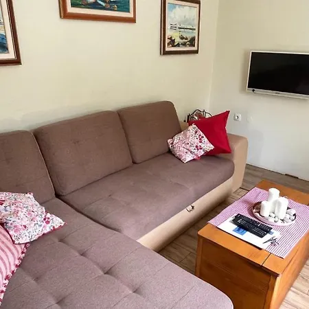 Villa Ruby Beachfront By Guide *