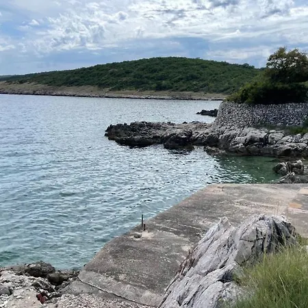 Ruby Beachfront By Guide Šilo