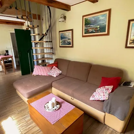 ヴィラ Ruby Beachfront By Guide Dobrinj