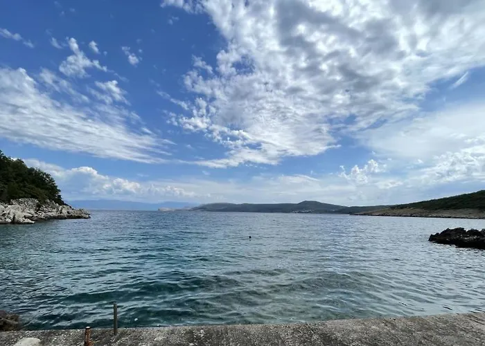 Ruby Beachfront By Guide Villa Dobrinj