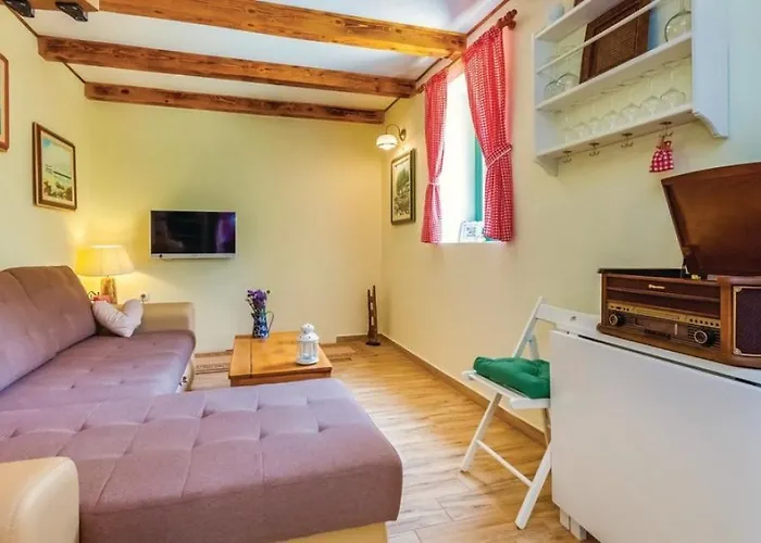 Villa Ruby Beachfront By Guide