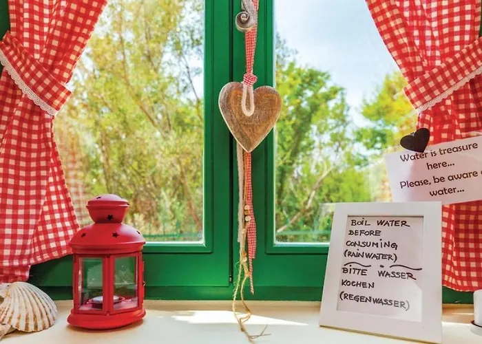 Ruby Beachfront By Guide