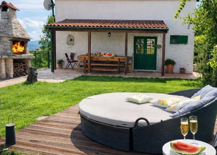 Ruby Beachfront By Guide Villa Dobrinj