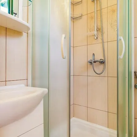 Ruby Beachfront By Guide Šilo