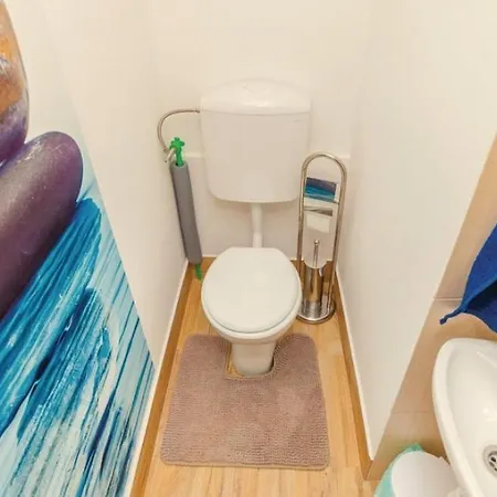 Ruby Beachfront By Guide